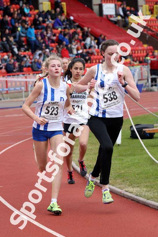 Womens under-17s 800 metres, North Eastern Champs, Gateshead Stadium. Photo: David T. Hewitson/Sports for All Pics